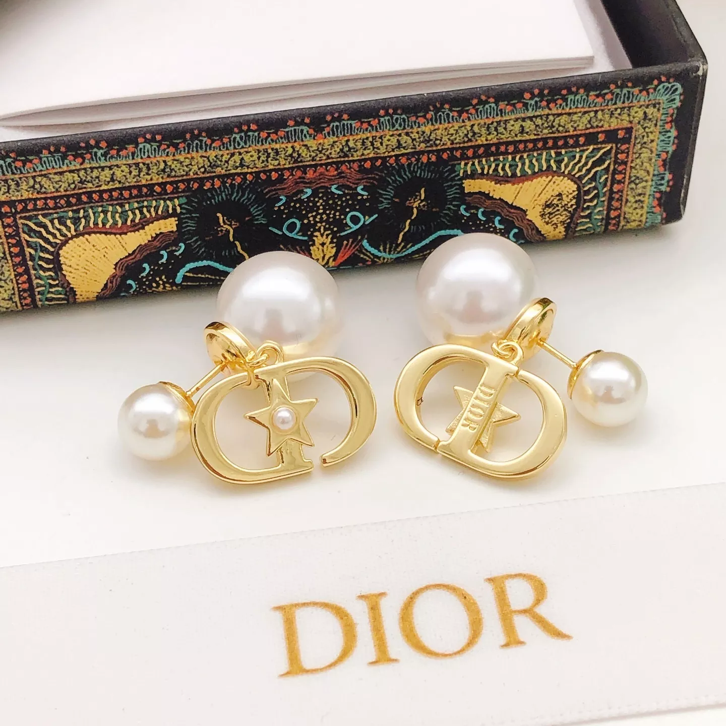 Breathable 9811 Christian Dior Earrings For Women