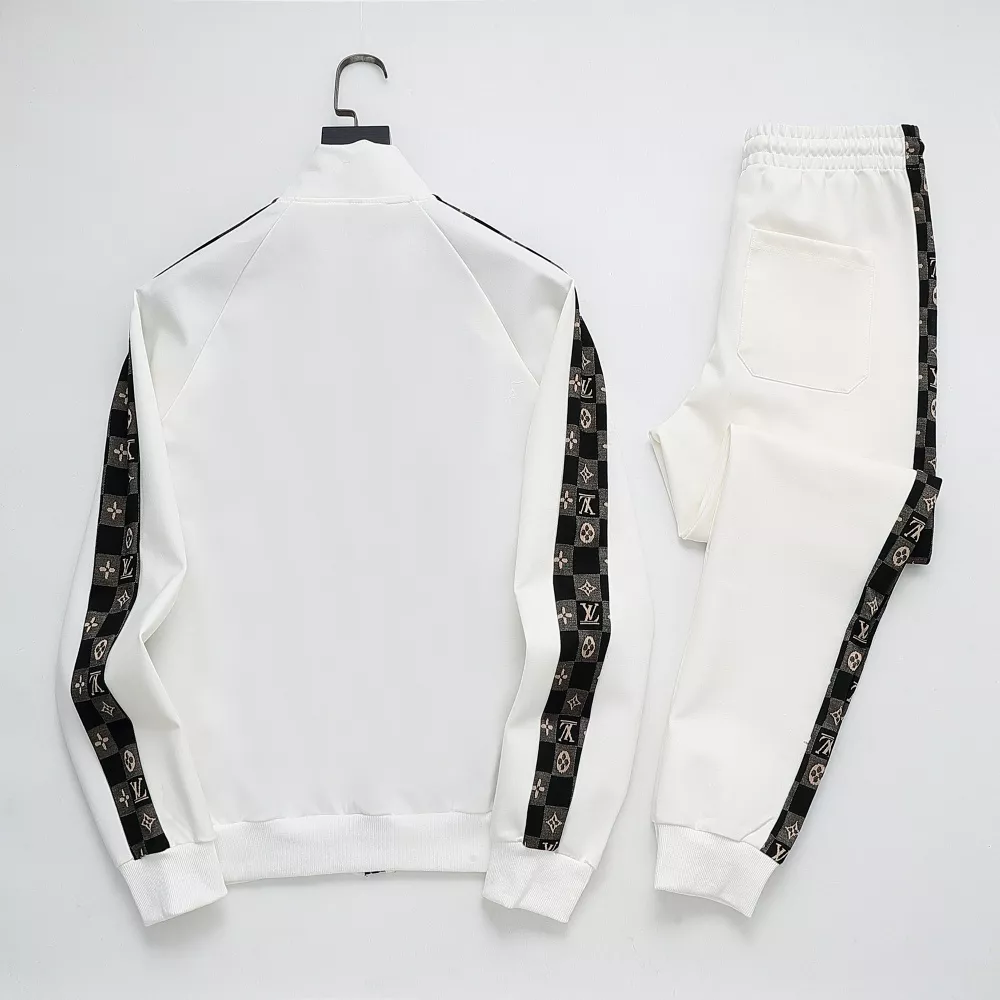 Breathable 988 Louis Vuitton LV Tracksuits Long Sleeved For Men