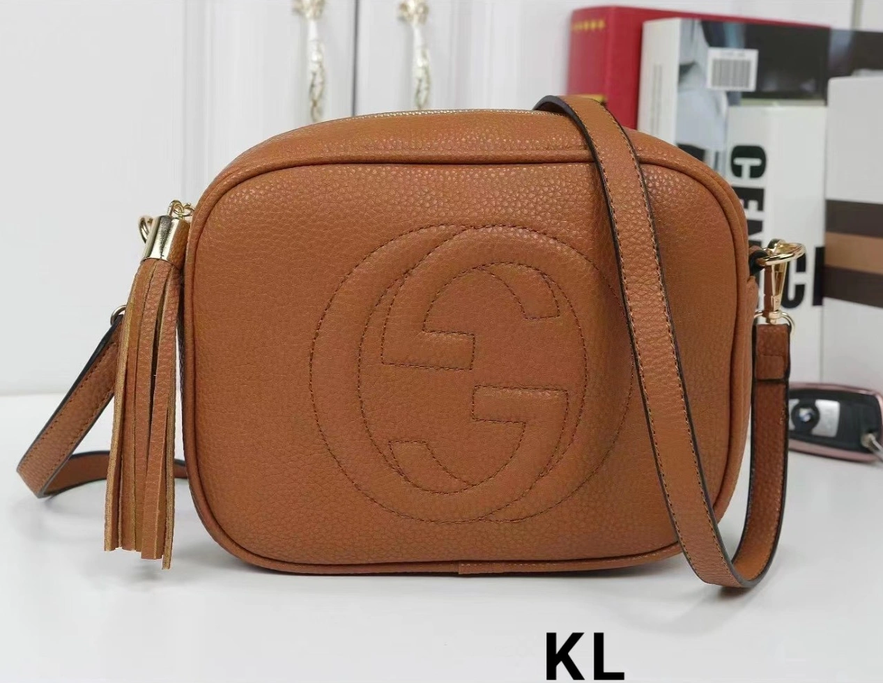 Bright 1068 Gucci Messenger Bags For Women