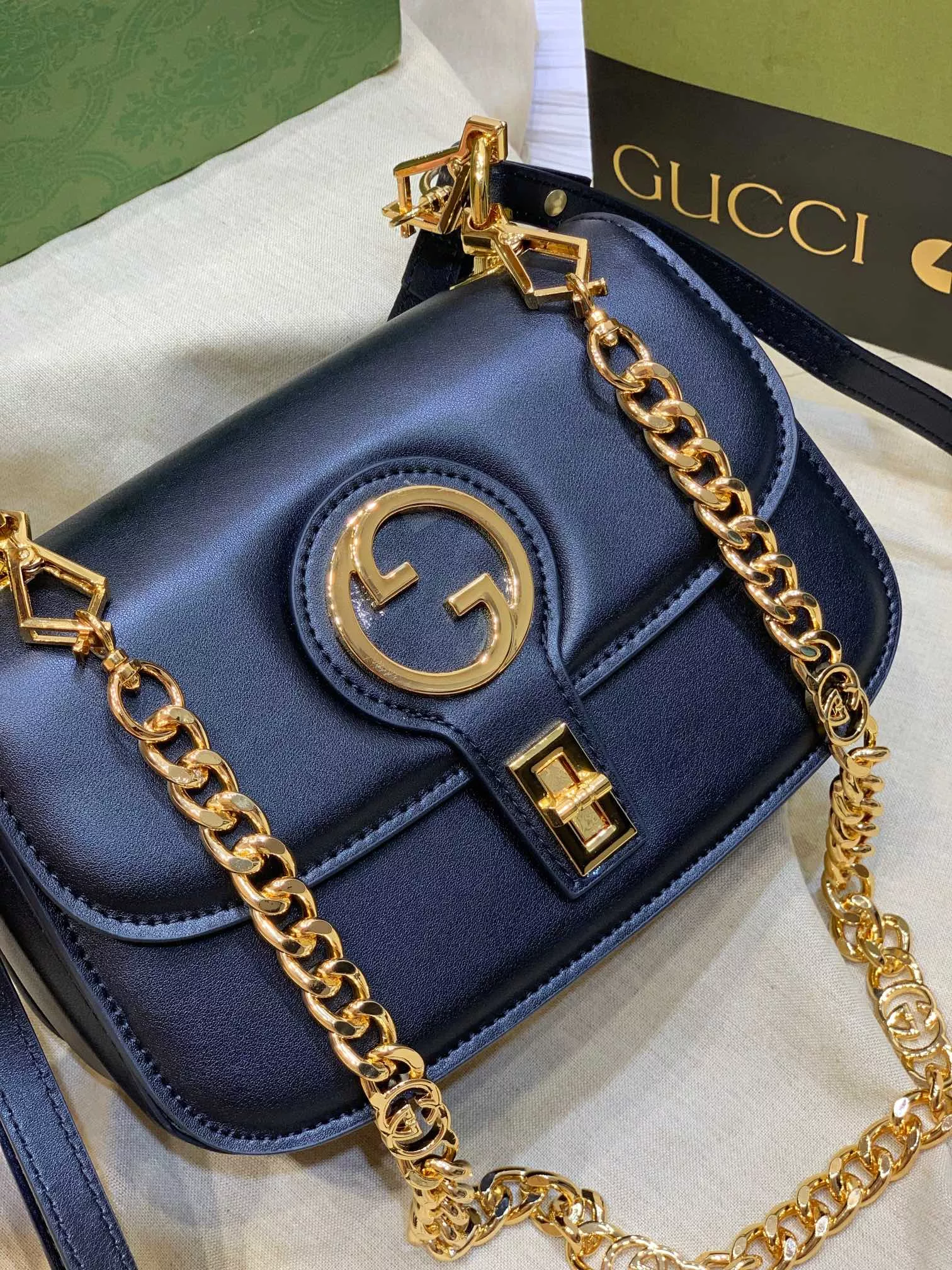 Bright 1223 Gucci AAA Quality Messenger Bags For Women