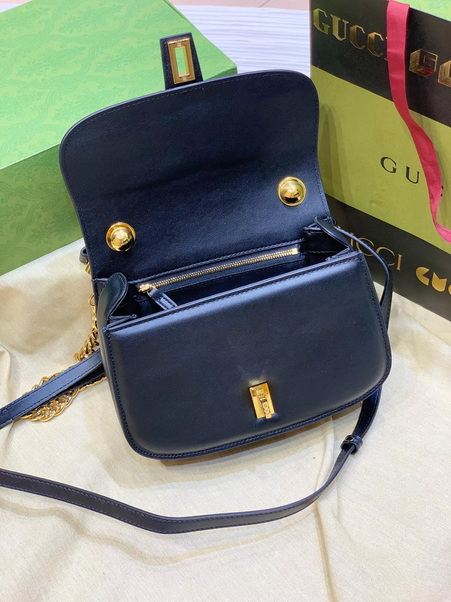 Bright 1223 Gucci AAA Quality Messenger Bags For Women
