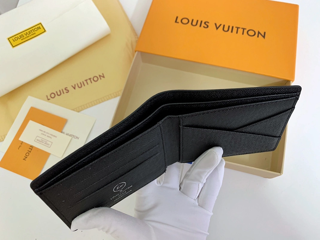 Bright 1246 Louis Vuitton LV Wallets For Unisex