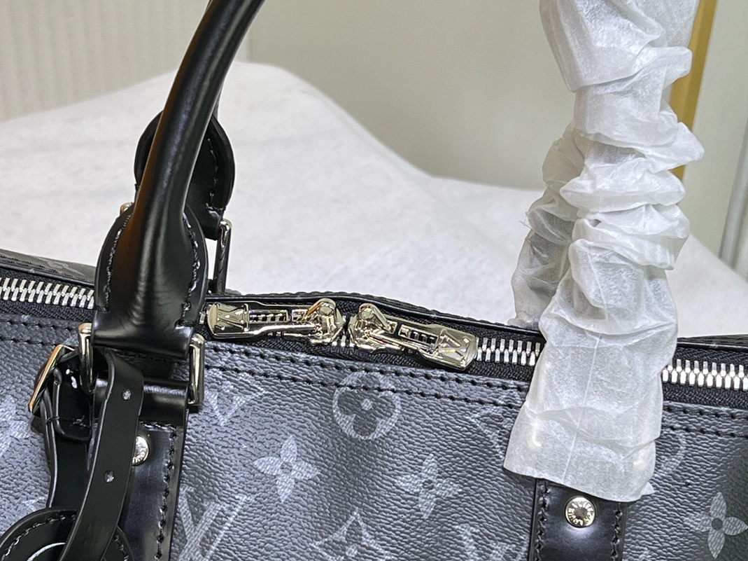 Bright 1360 Louis Vuitton Travel Bags For Unisex