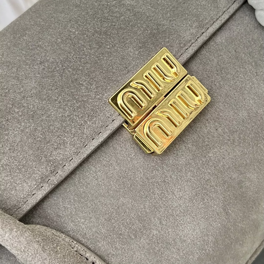 Bright 1391 MIU MIU AAA Quality Shoulder Bags For Women