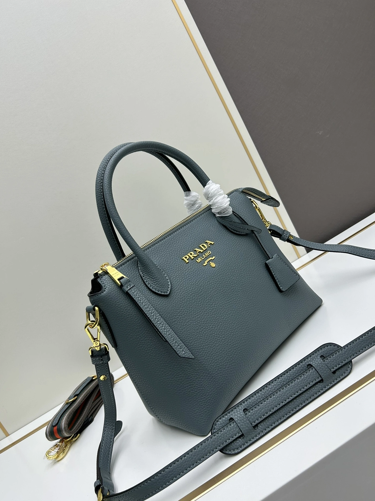 Bright 154 Prada AAA Quality Handbags For Women