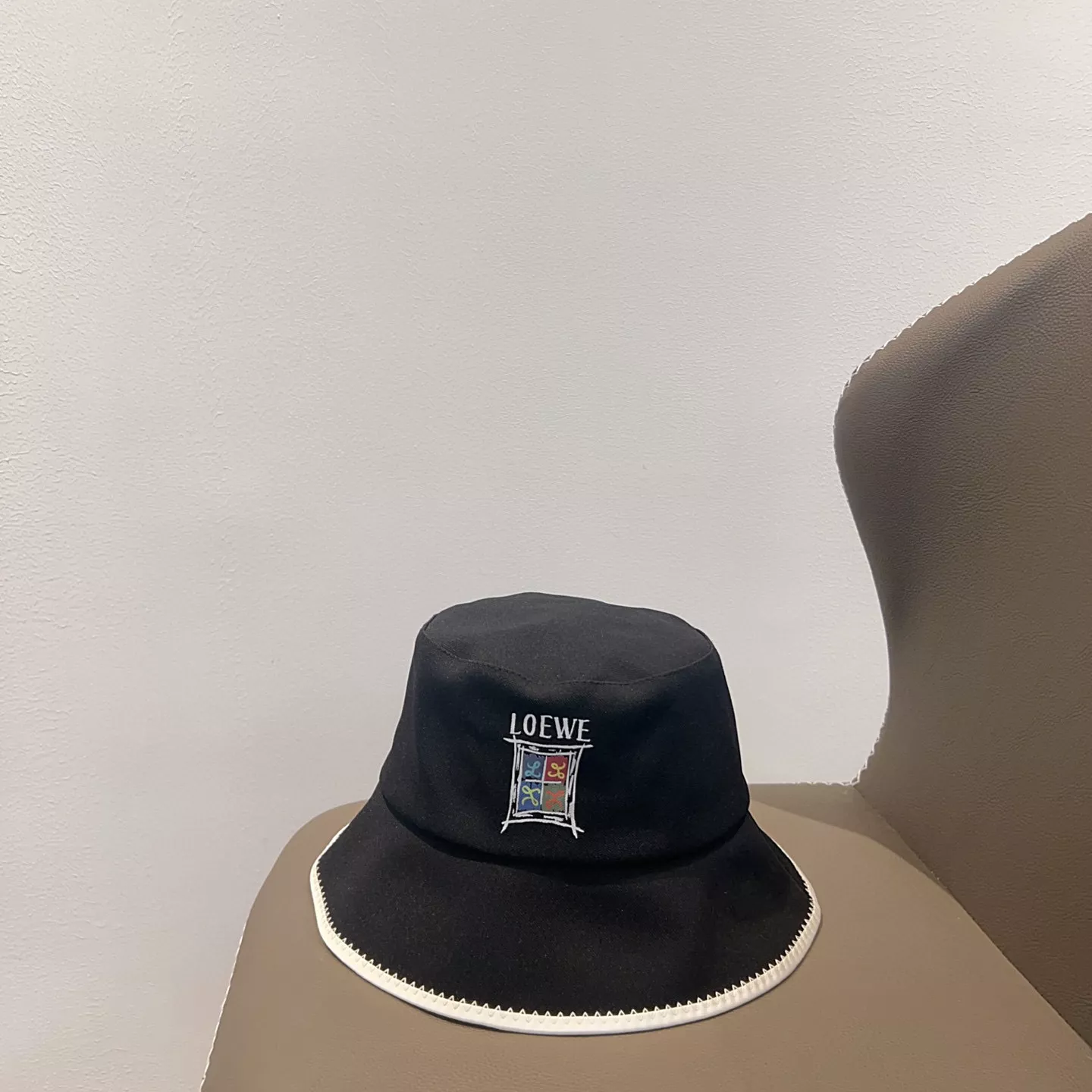 Bright 1545 LOEWE Caps