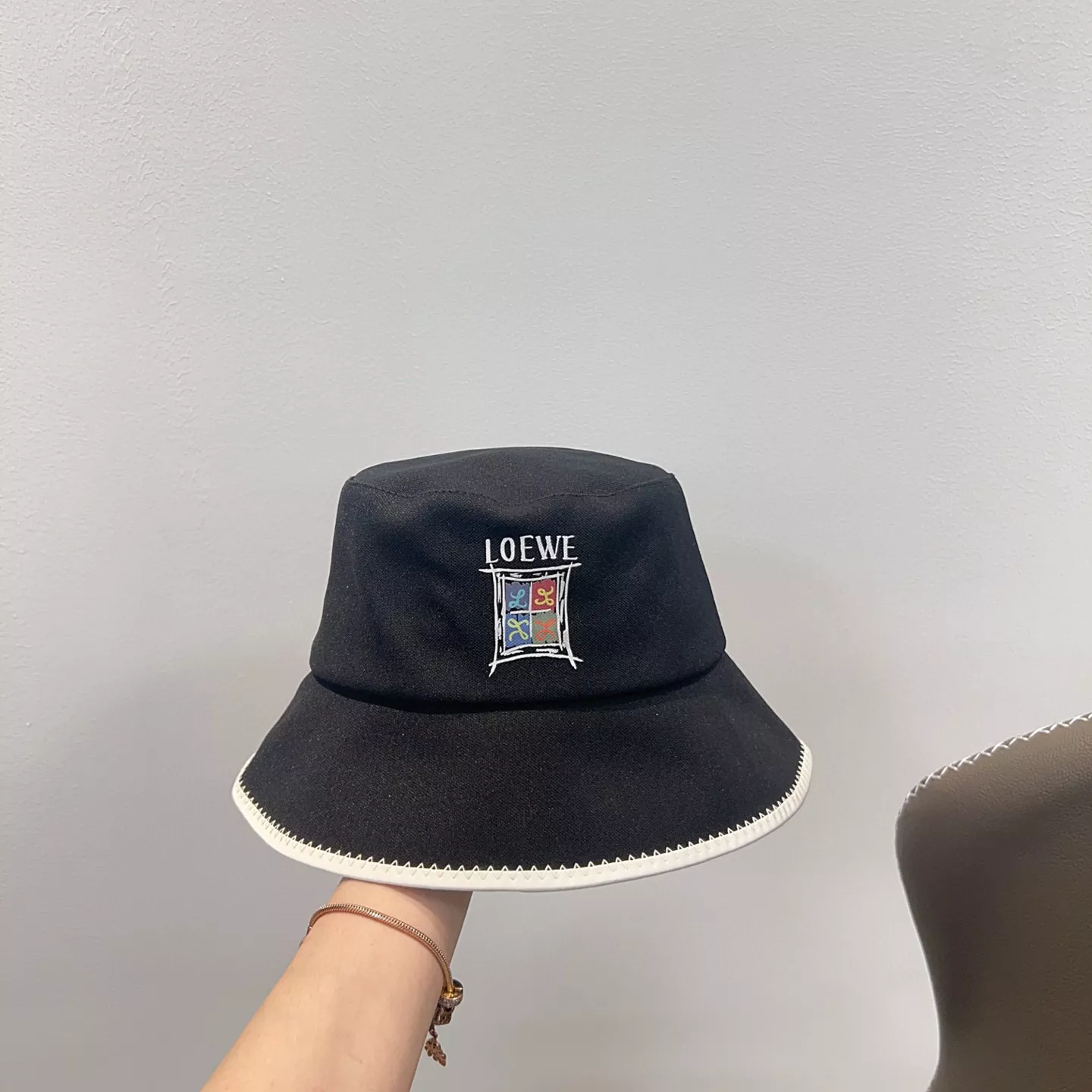 Bright 1545 LOEWE Caps