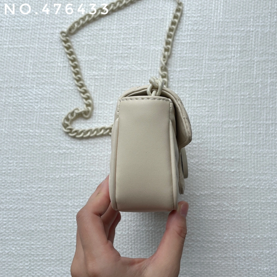 Bright 1566 Gucci AAA Quality Messenger Bags For Women