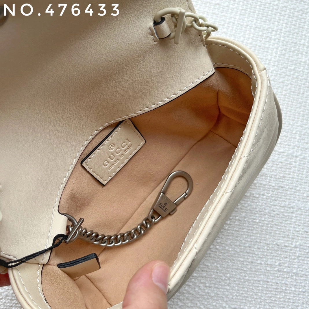 Bright 1566 Gucci AAA Quality Messenger Bags For Women
