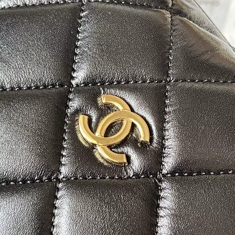 Bright 1629 Chanel AAA Quality Messenger Bags For Women