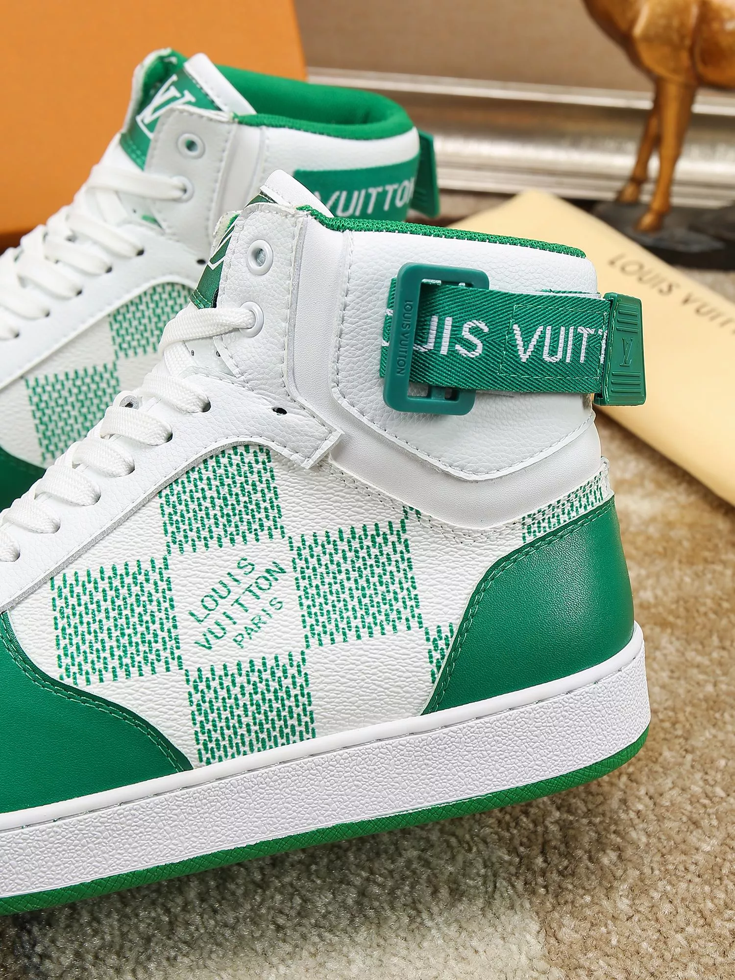 Bright 1660 Louis Vuitton High Tops Shoes For Men