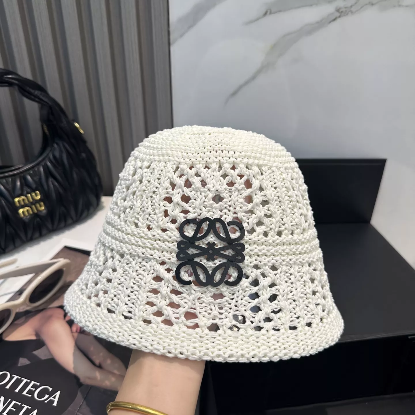Bright 167 LOEWE Caps