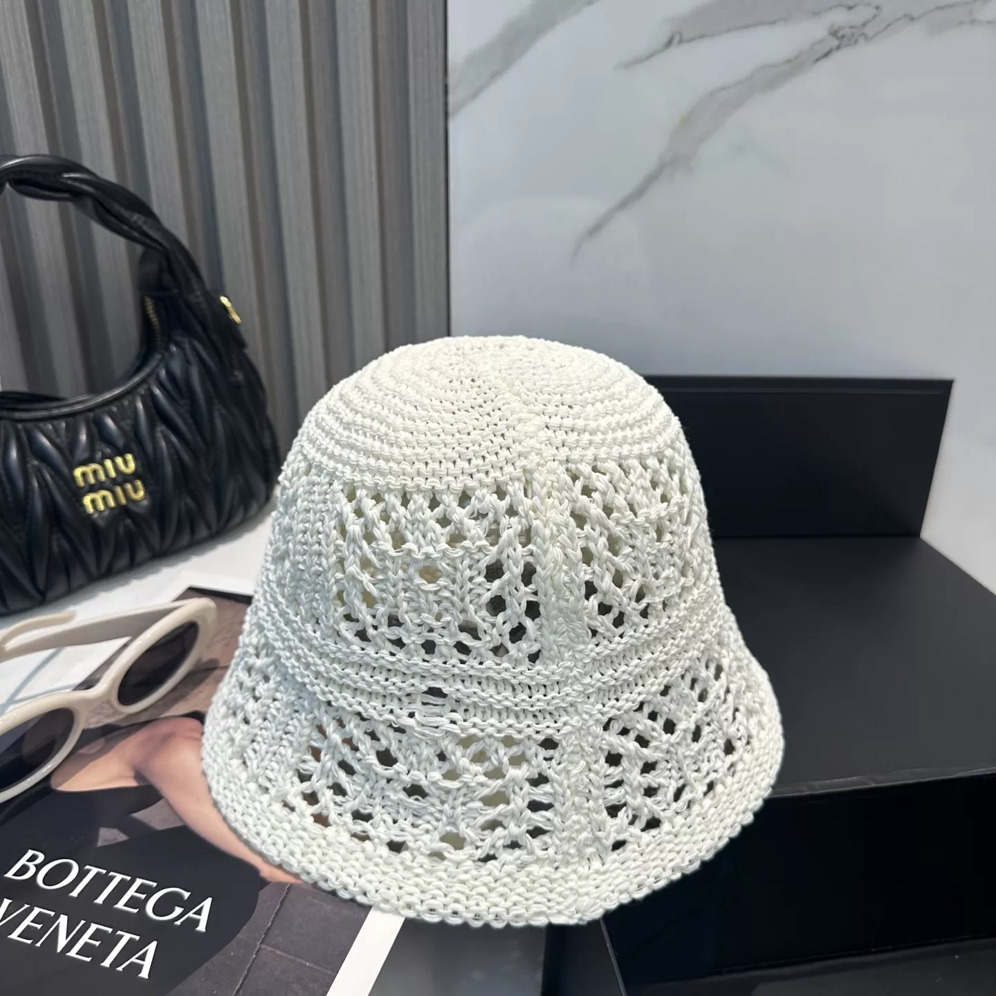 Bright 167 LOEWE Caps
