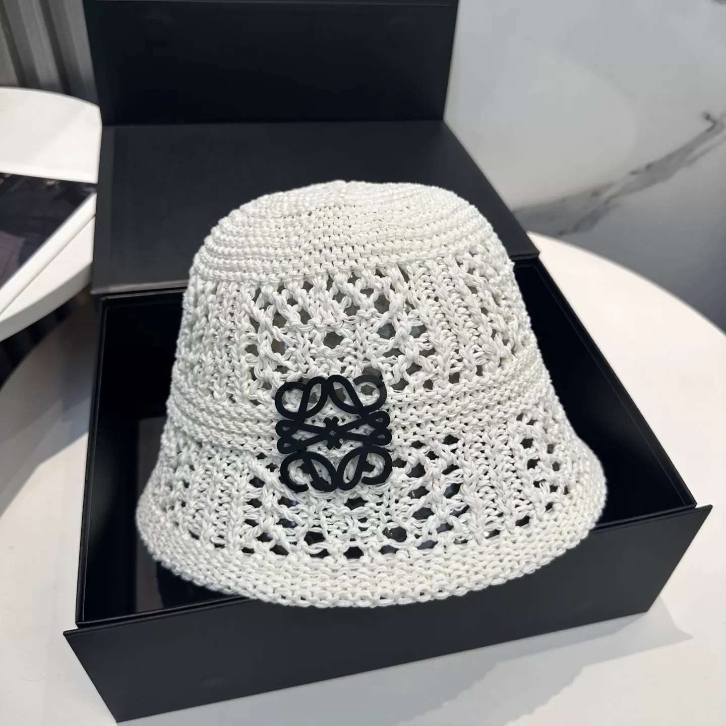 Bright 167 LOEWE Caps