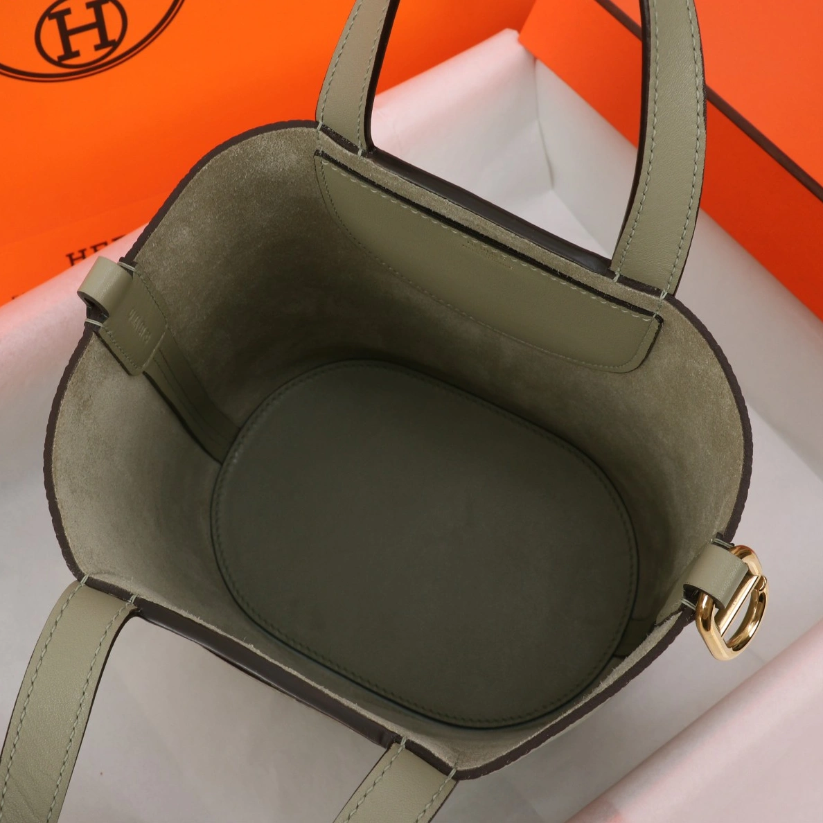 Bright 1785 Hermes AAA Quality Handbags In Gold For Women