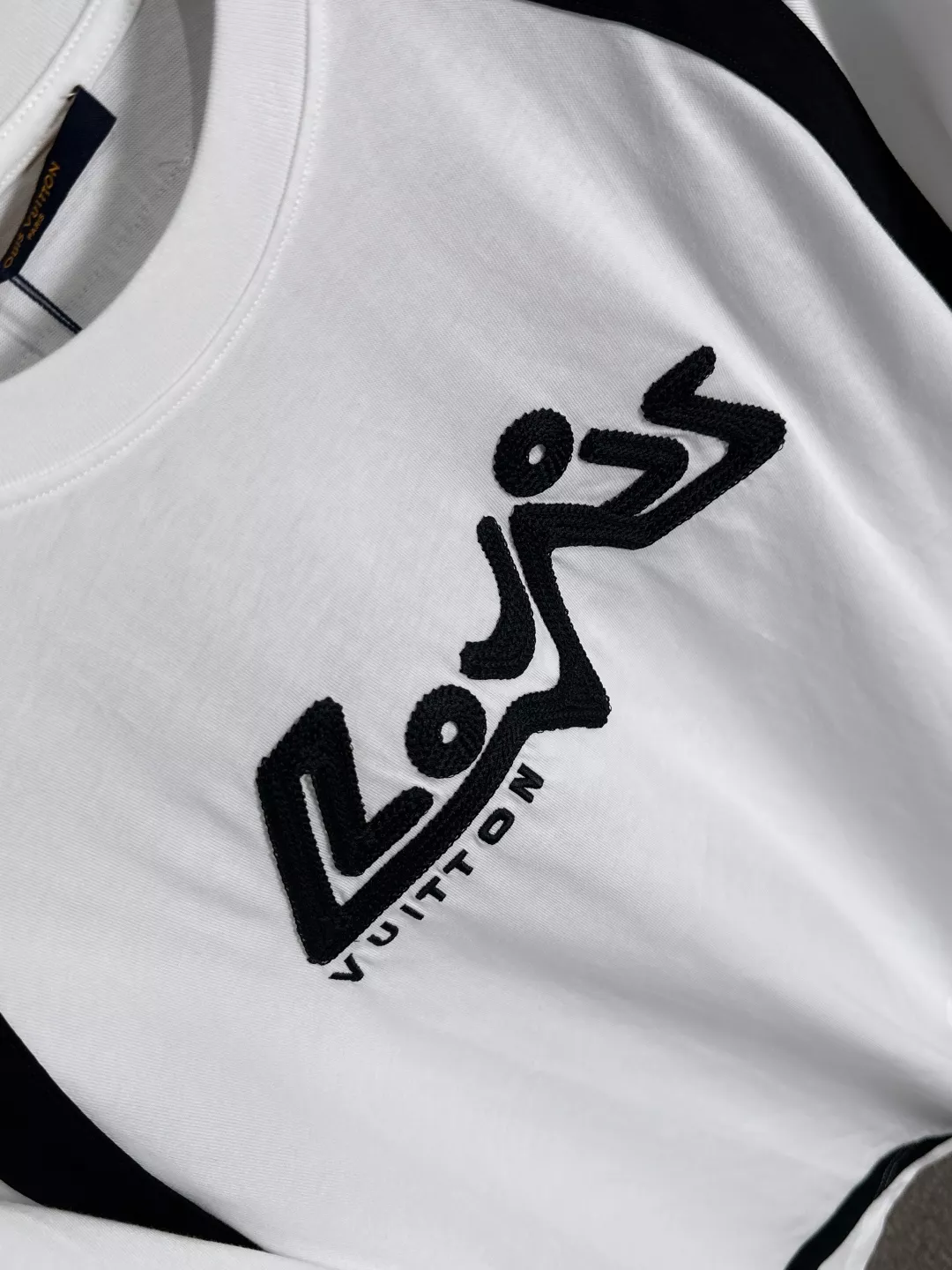 Bright 2332 Louis Vuitton LV T-Shirts Short Sleeved For Men