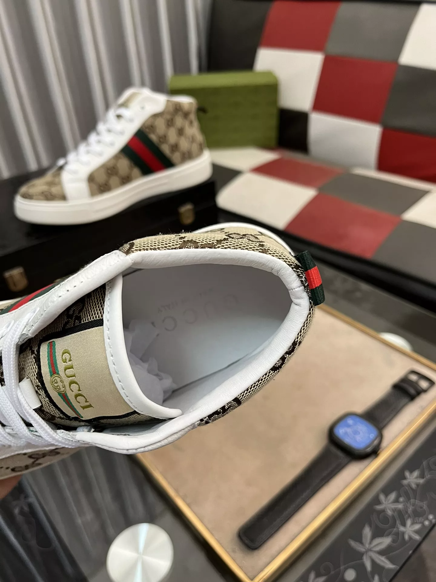 Bright 2364 Gucci High Tops Shoes For Men