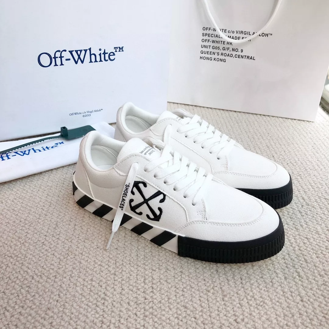 Bright 2570 Off-White Casual Shoes For Men