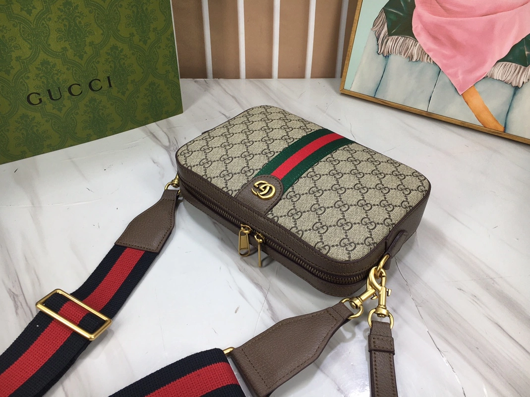 Bright 2802 Gucci AAA Quality Messenger Bags For Unisex