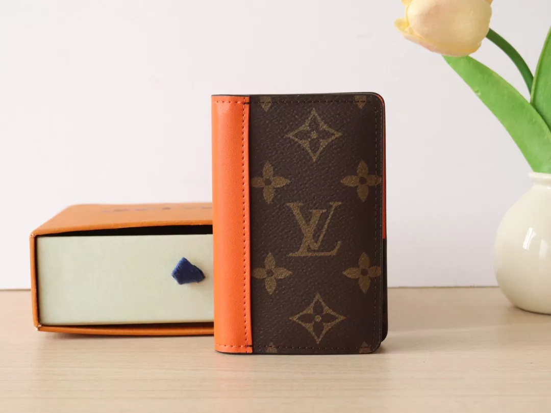 Bright 2817 Louis Vuitton LV Card Case