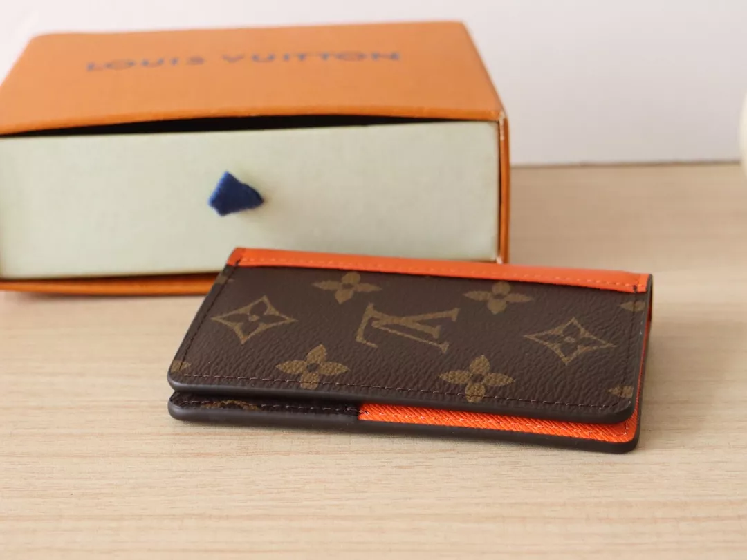 Bright 2817 Louis Vuitton LV Card Case