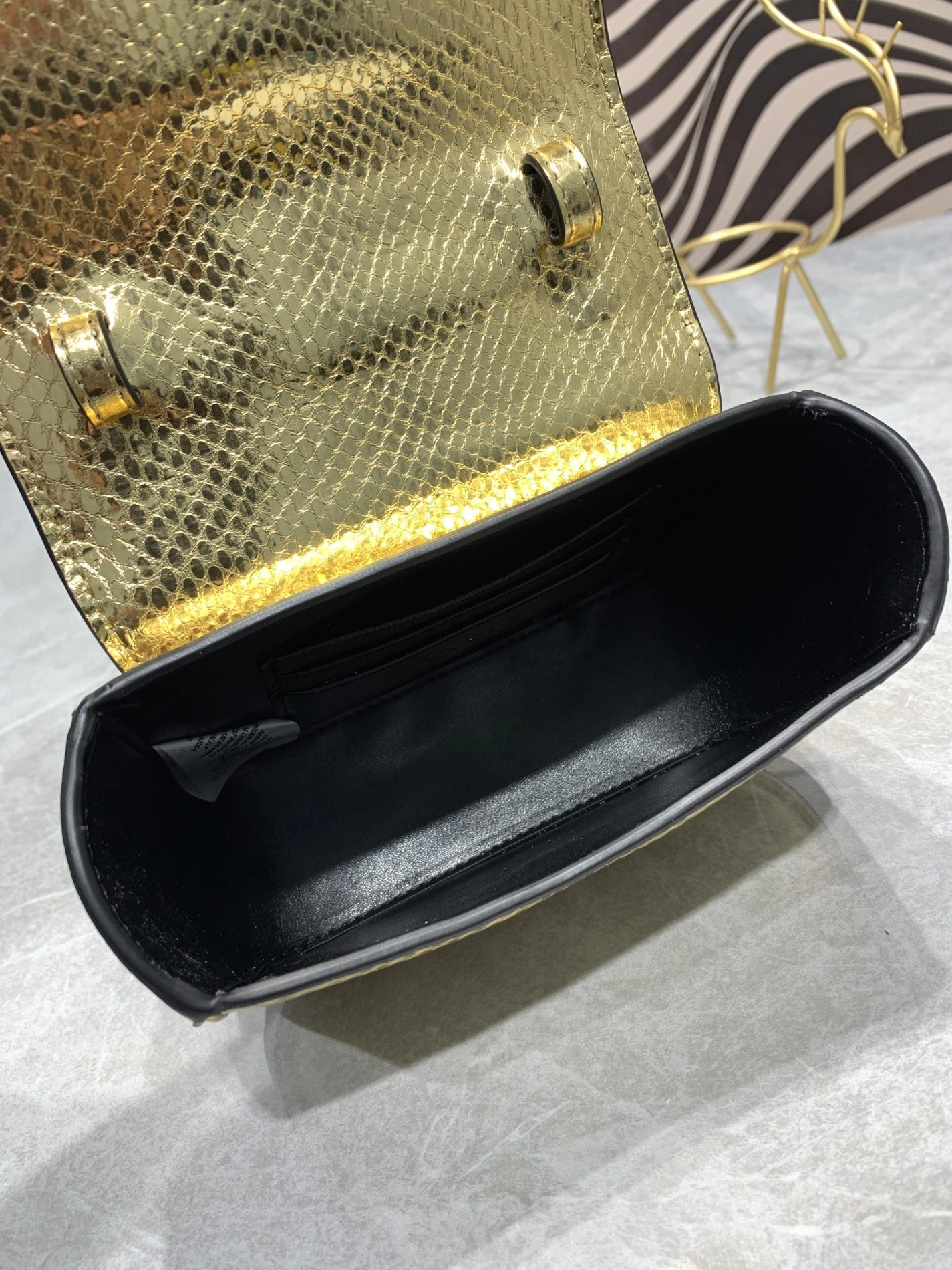 Bright 2965 Versace AAA Quality Handbags For Women