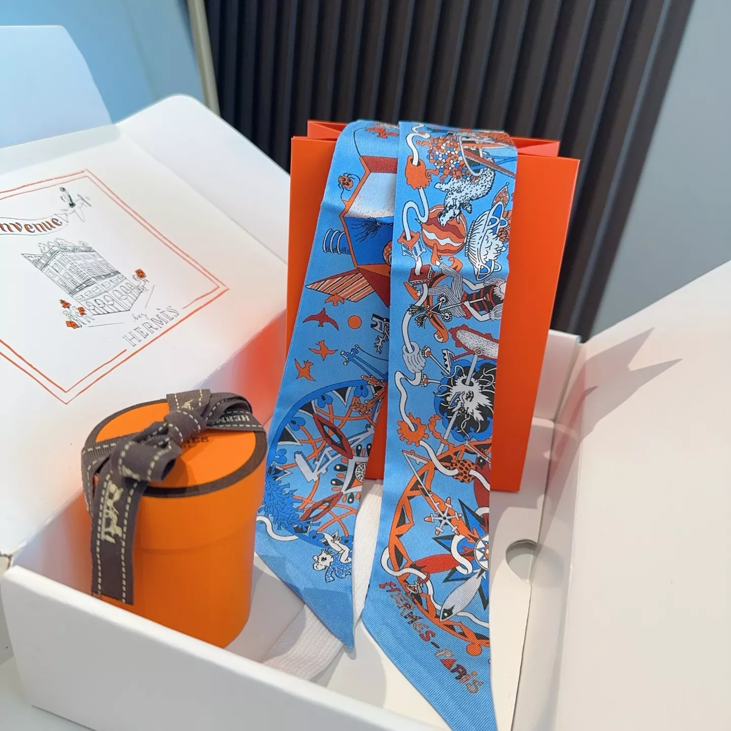 Bright 2985 Hermes Silk Scarf