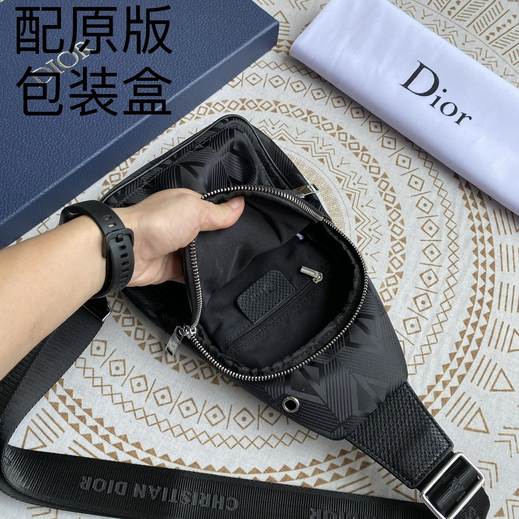 Bright 299 Christian Dior AAA Man Messenger Bags