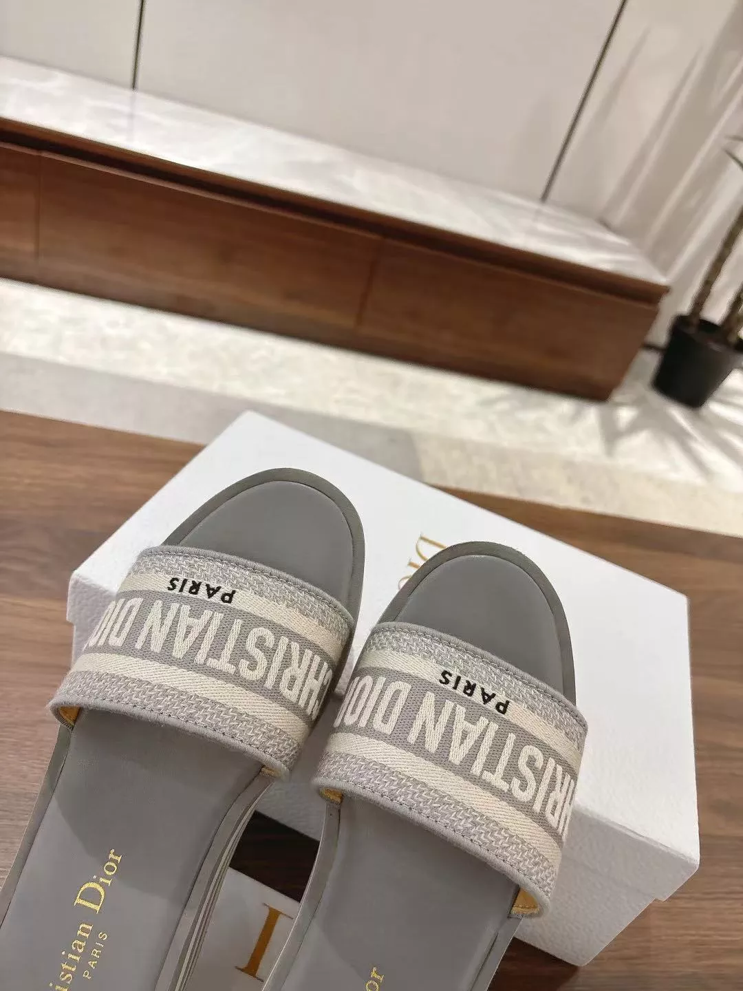 Bright 3000 Christian Dior Slippers For Women