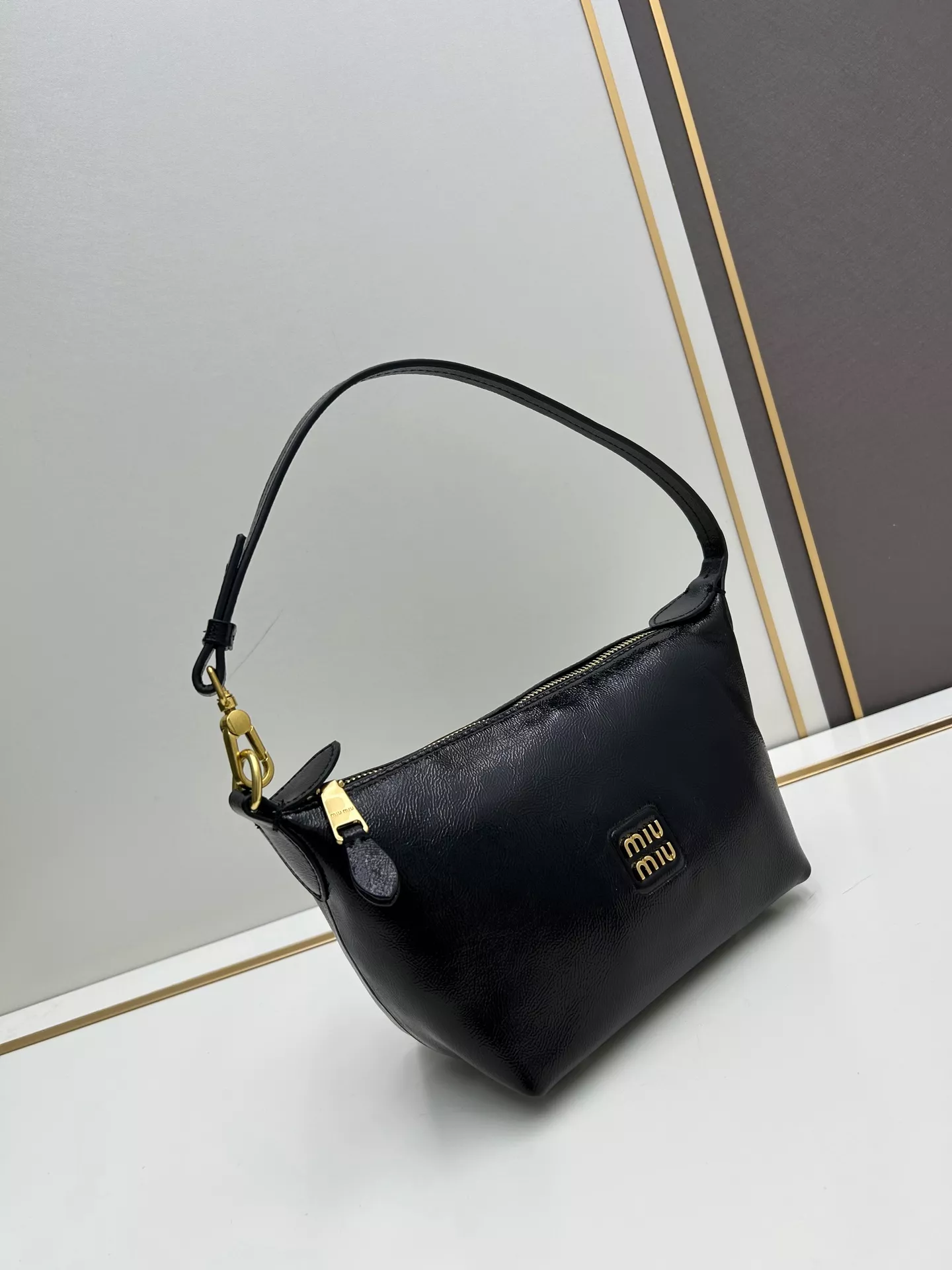 Bright 3190 MIU MIU AAA Quality Handbags For Women