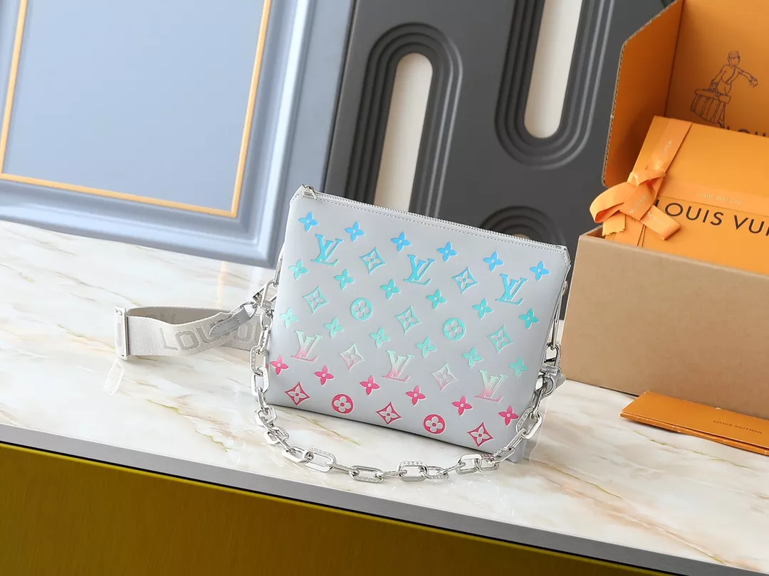 Bright 3229 Louis Vuitton Messenger Bags For Women