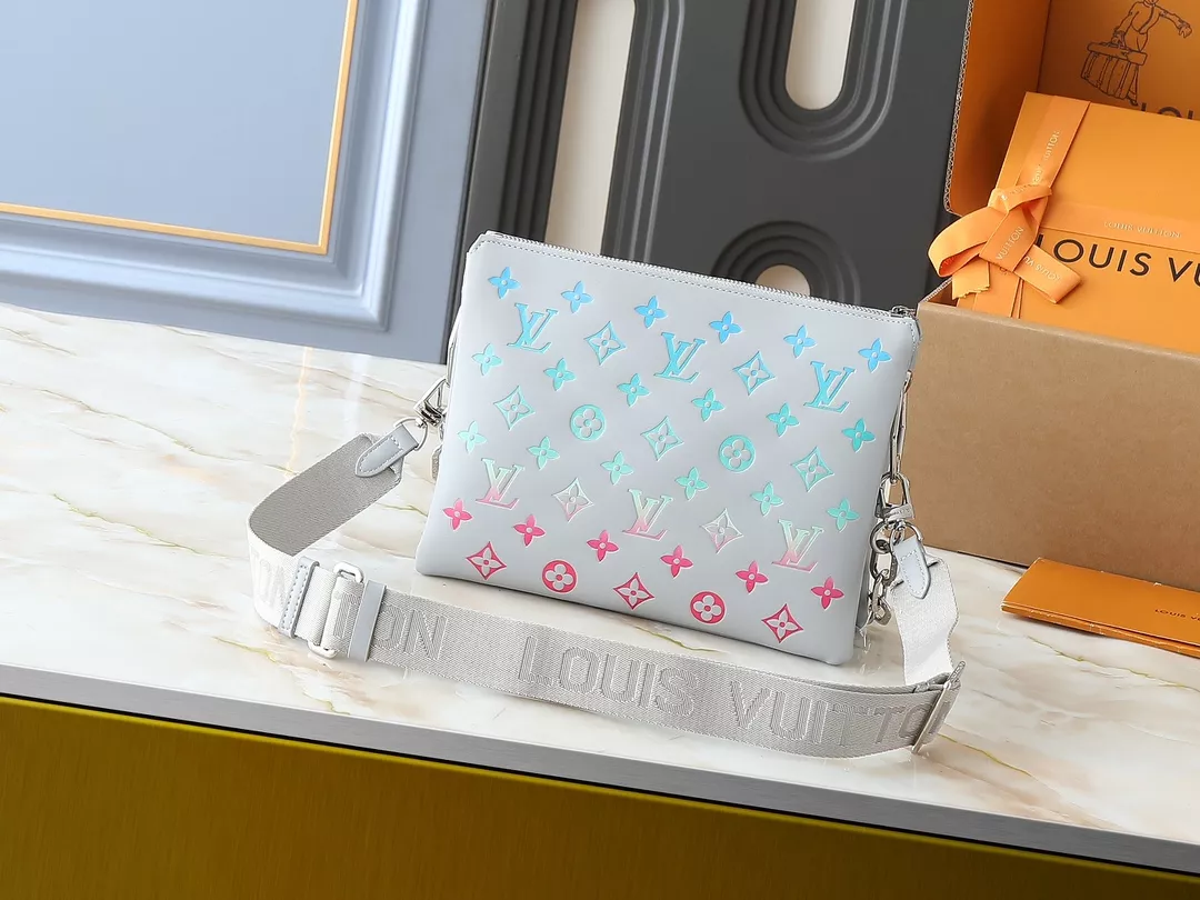 Bright 3229 Louis Vuitton Messenger Bags For Women