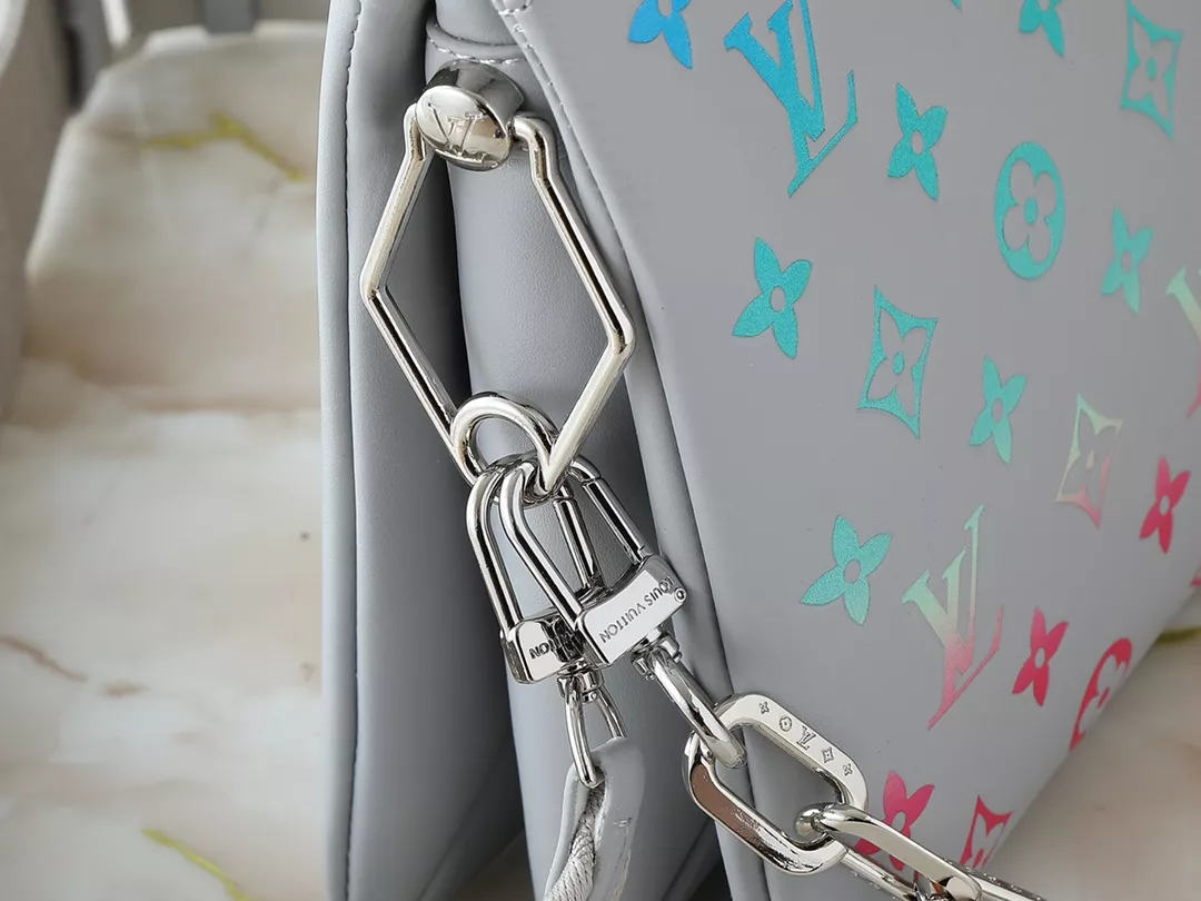 Bright 3229 Louis Vuitton Messenger Bags For Women