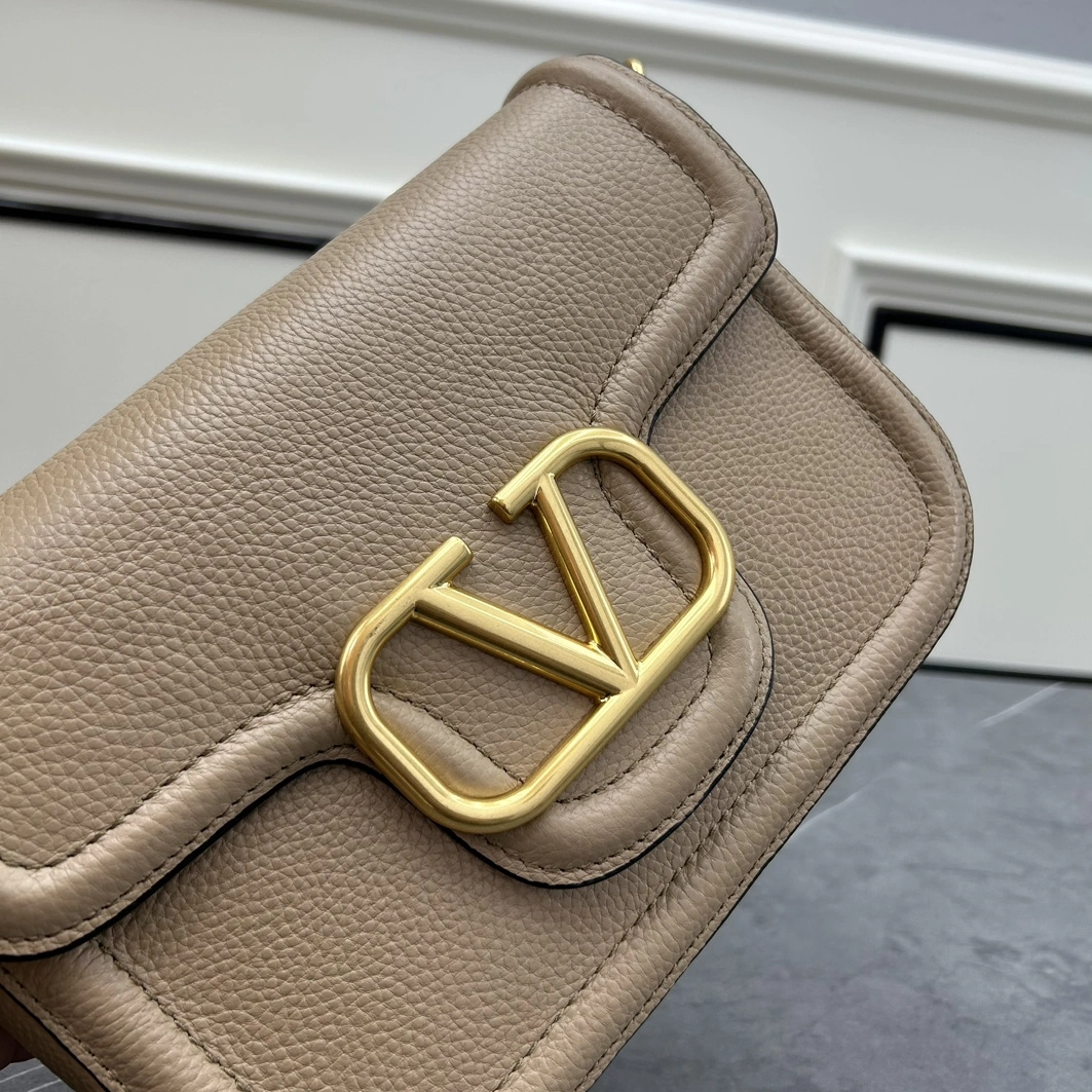 Bright 3255 Valentino AAA Quality Messenger Bags For Women