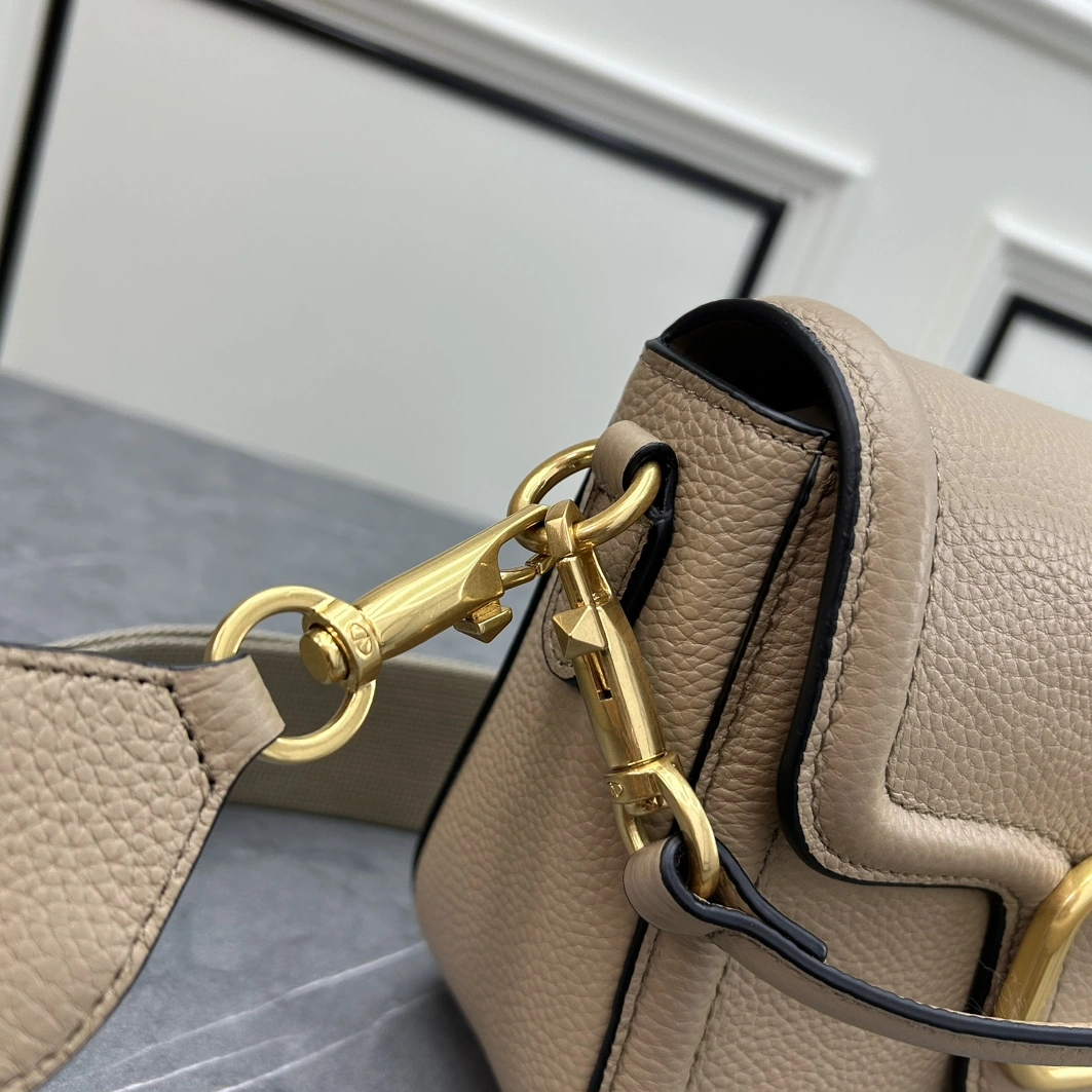 Bright 3255 Valentino AAA Quality Messenger Bags For Women
