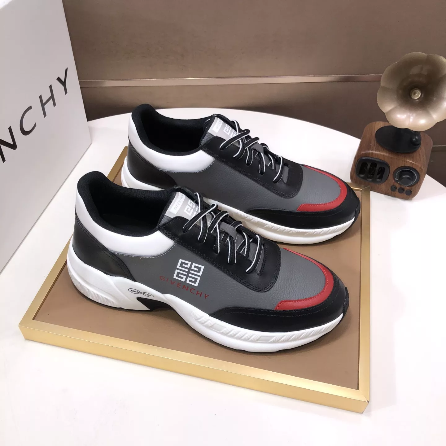 Bright 3512 Givenchy Casual Shoes For Men