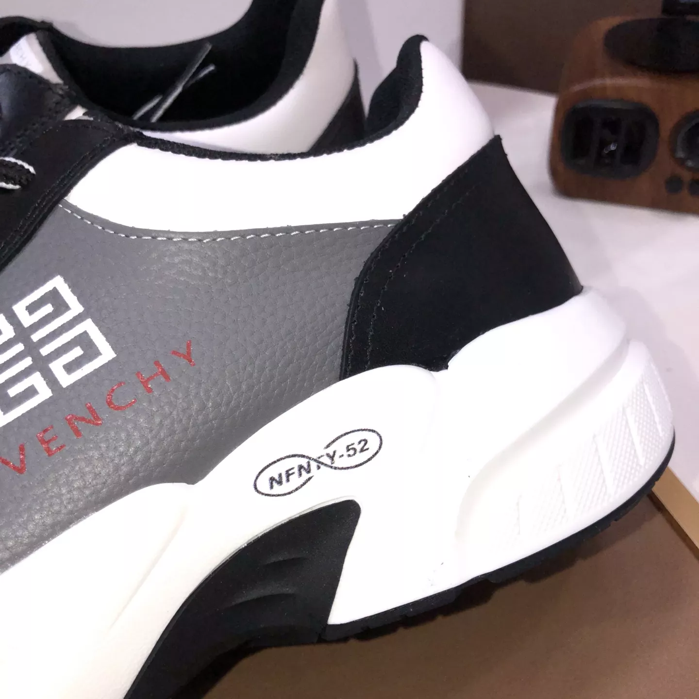 Bright 3512 Givenchy Casual Shoes For Men