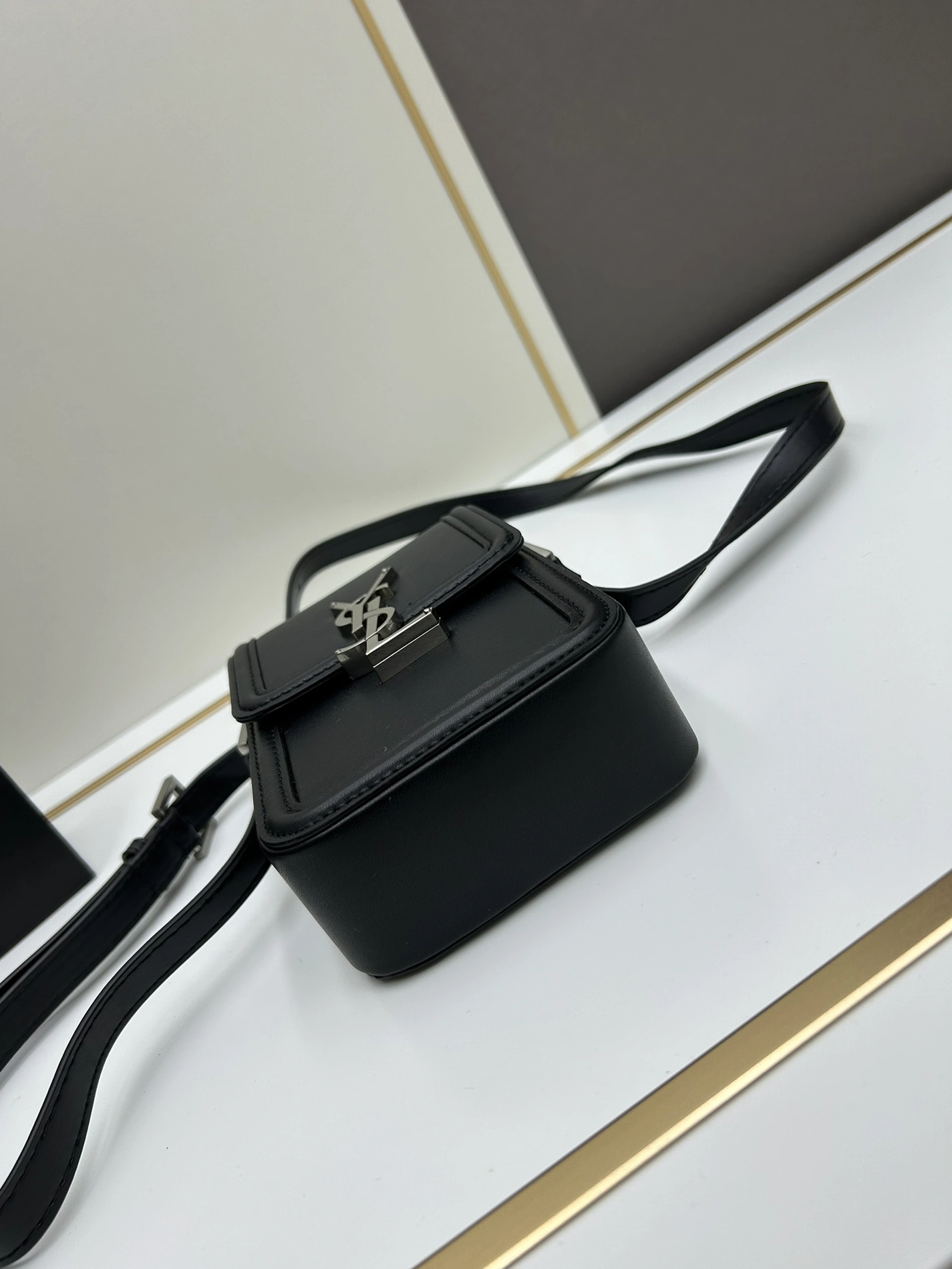 Bright 3525 Yves Saint Laurent YSL AAA Quality Messenger Bags For Women