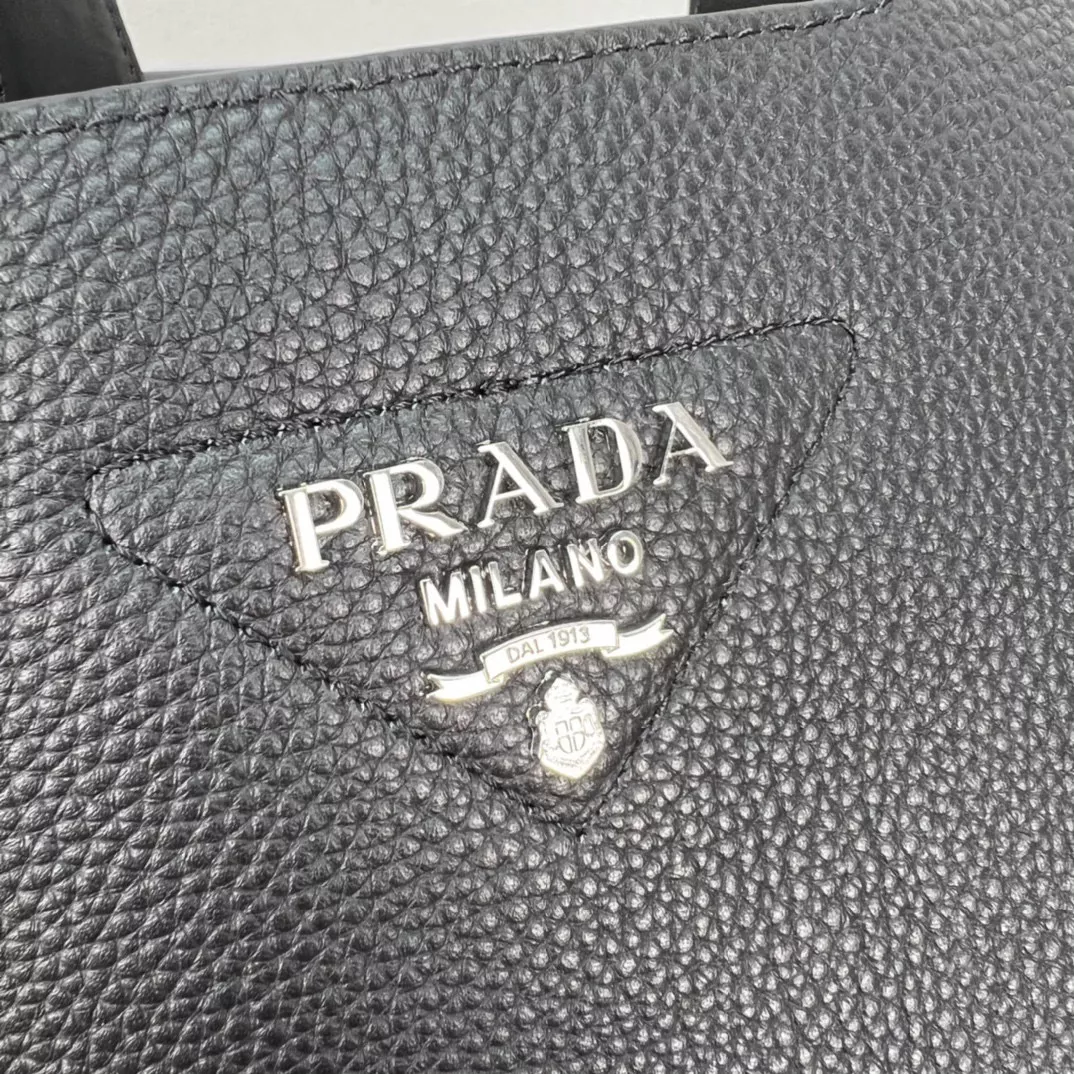 Bright 3598 Prada AAA Quality Handbags For Women