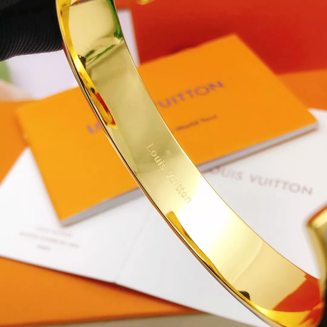 Bright 3613 Louis Vuitton LV Bracelets