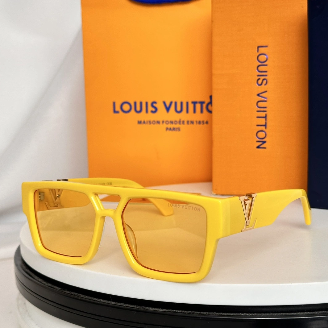 Bright 3866 Louis Vuitton AAA Quality Sunglasses