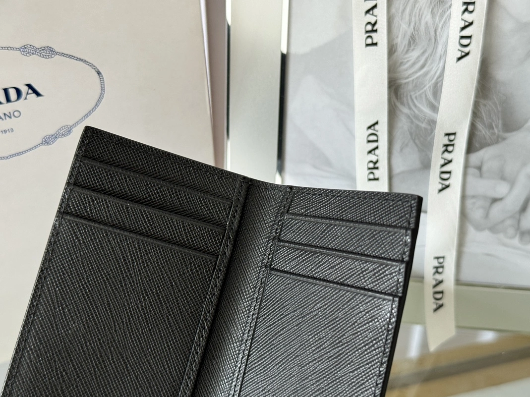 Bright 3948 Prada AAA Quality Card Case