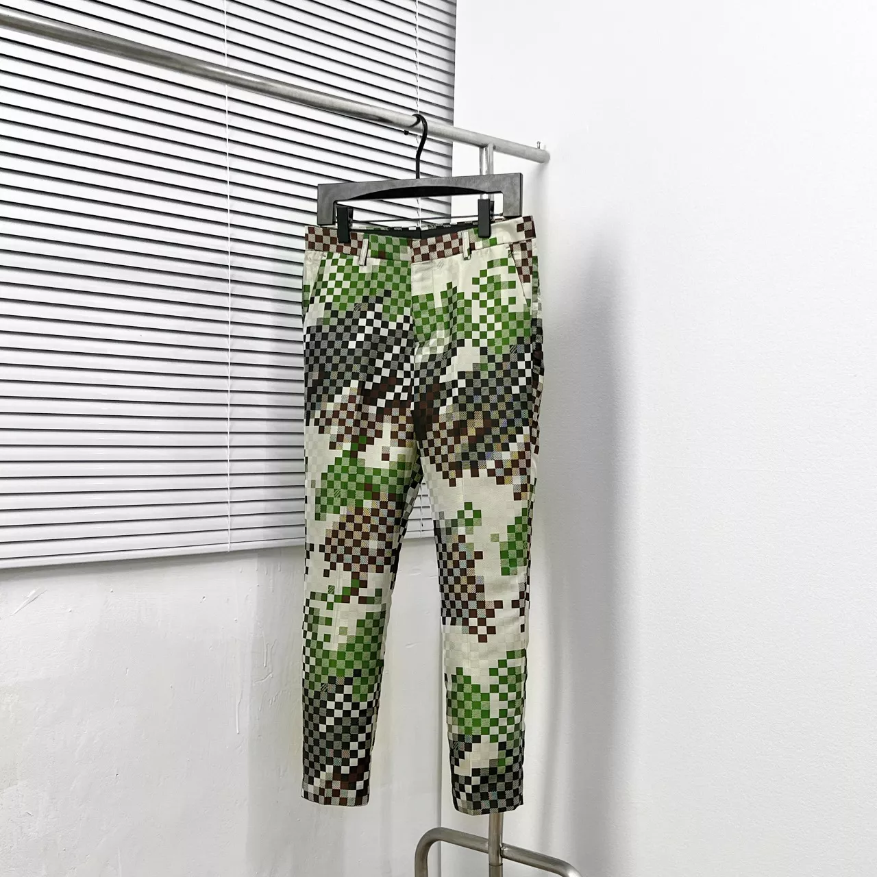 Bright 4220 Louis Vuitton LV Pants For Men