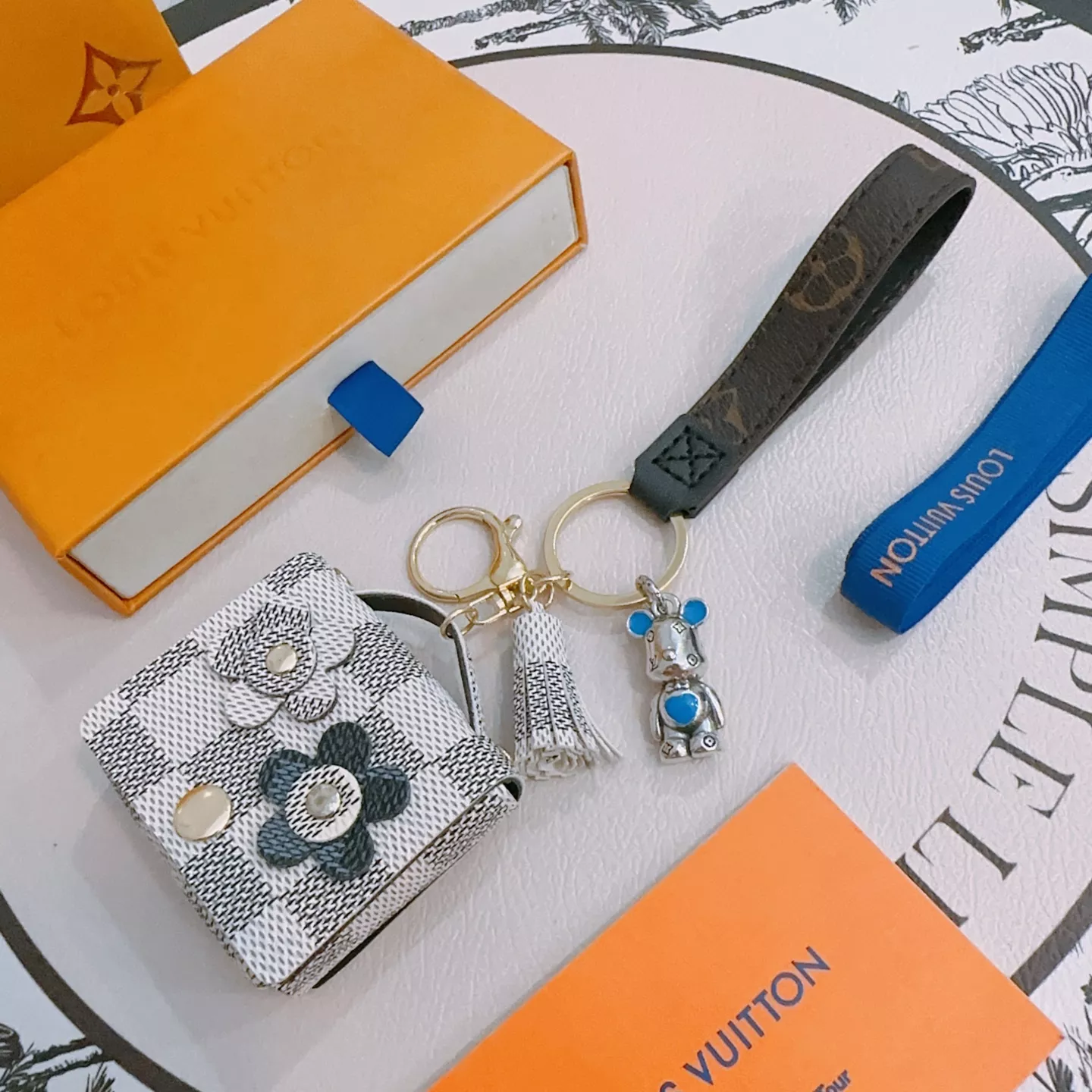 Bright 4281 Louis Vuitton LV Key Holder And Bag Buckle