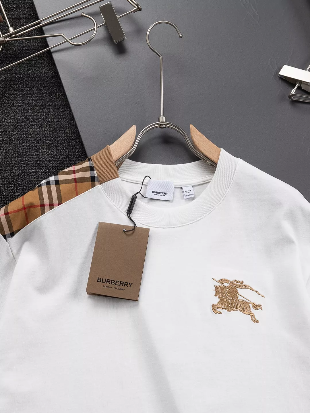Bright 4472 Burberry T-Shirts Short Sleeved For Unisex