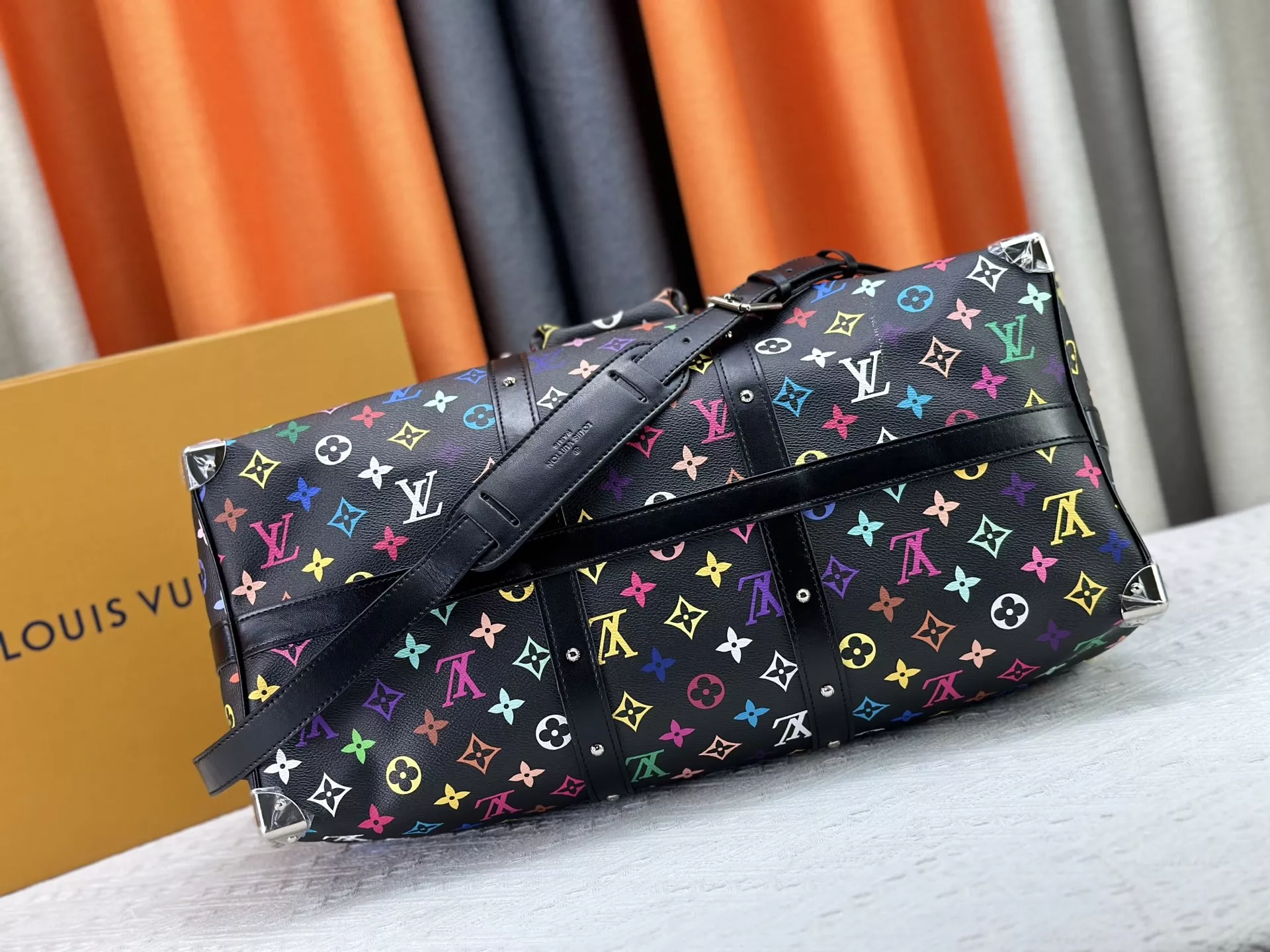 Bright 4670 Louis Vuitton Travel Bags