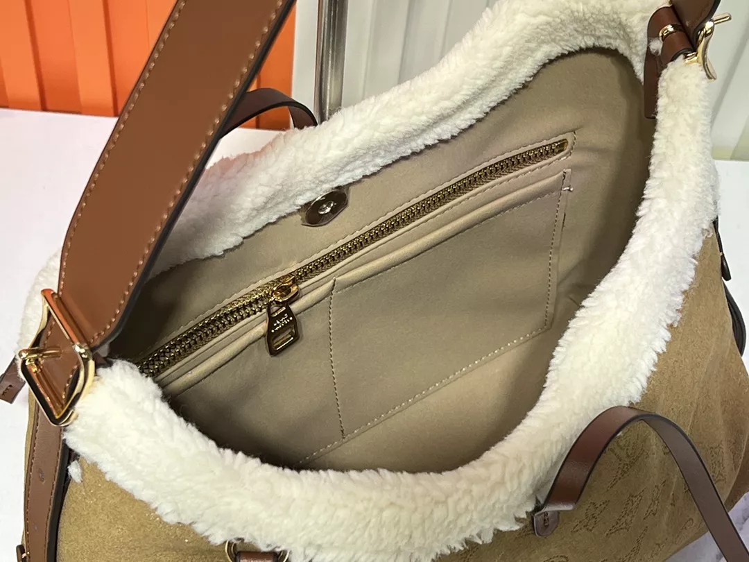 Bright 4990 Louis Vuitton AAA Quality Shoulder Bags For Women