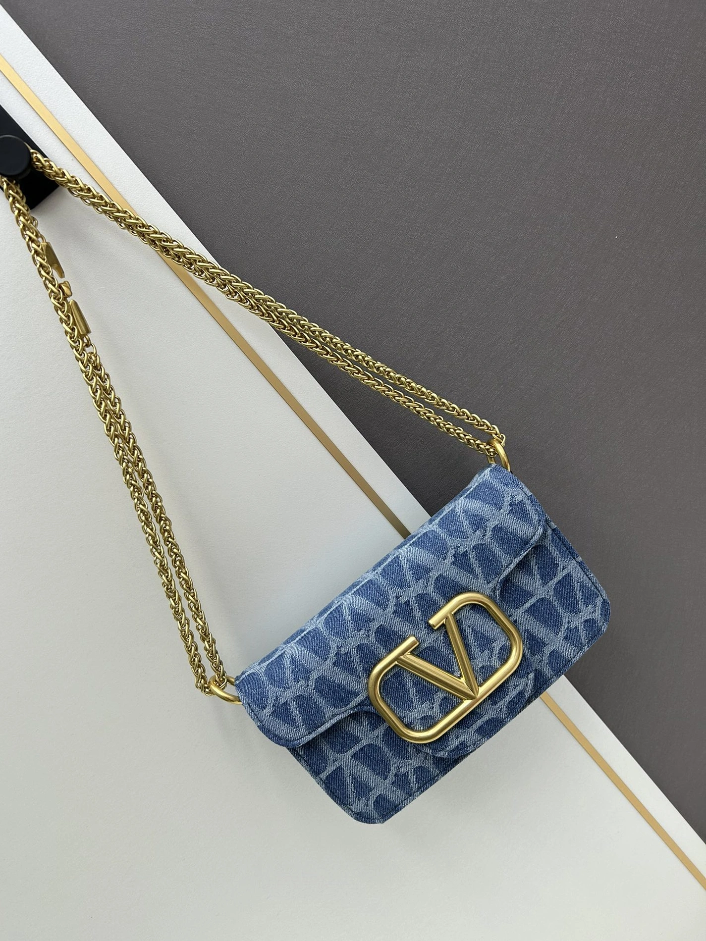 Bright 5182 Valentino AAA Quality Shoulder Bags For Women