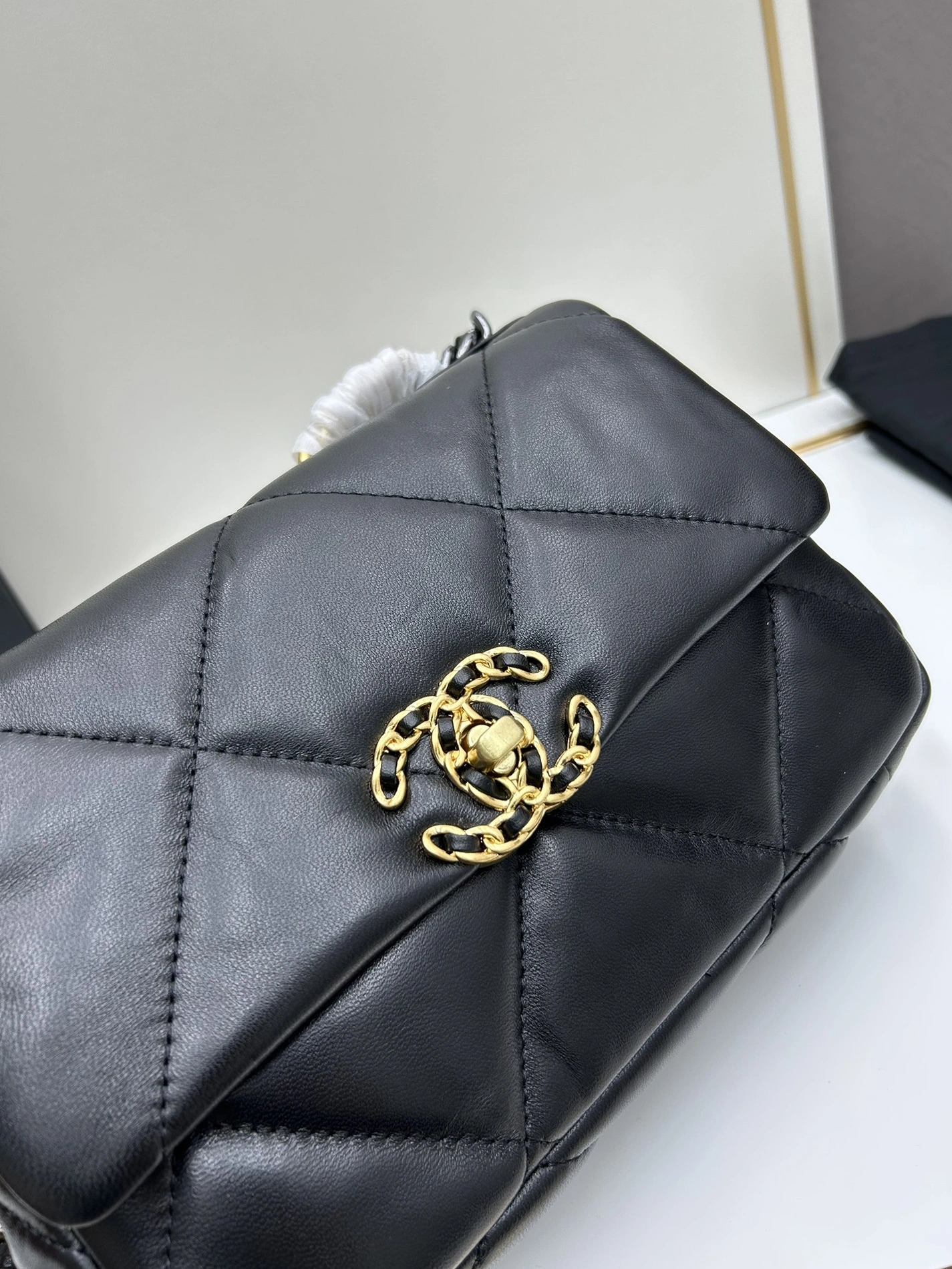 Bright 5282 Chanel AAA Quality Messenger Bags For Women