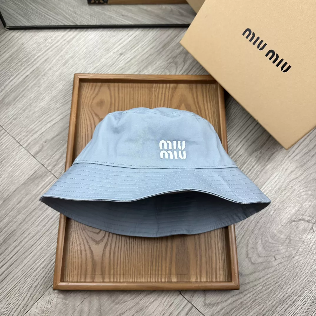 Bright 5332 MIU MIU Caps